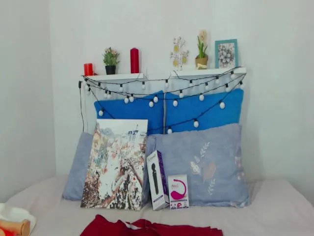 Live sex webcam photo for Lanna_Wolf #255877877