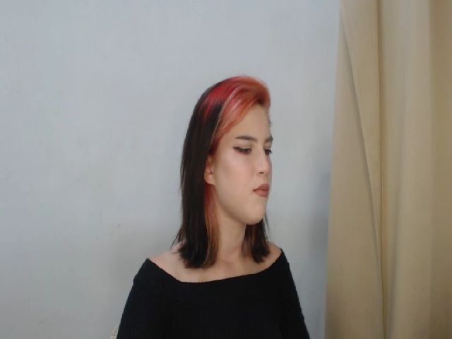 Live sex webcam photo for KateKoss #255076363