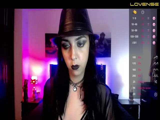 Live sex webcam photo for Laylamaze #263807737