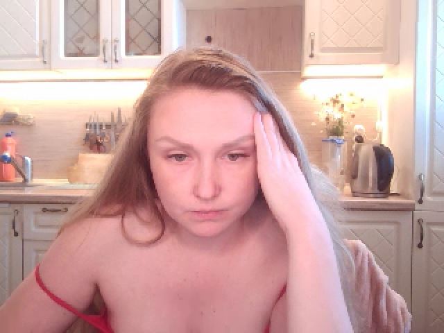 Live sex webcam photo for JaneGrey111 #255270487