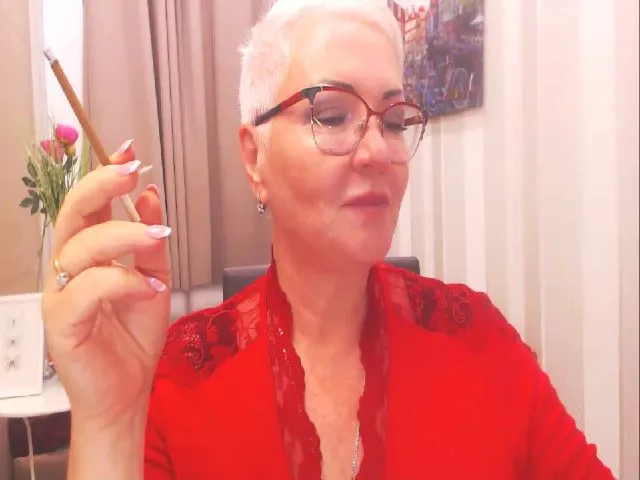 Live sex webcam photo for LadyXAnna #255143383