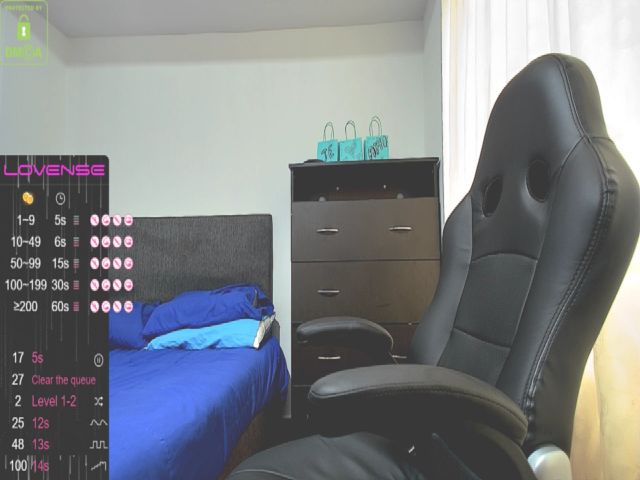 Live sex webcam photo for Lunadoll1 #257751201