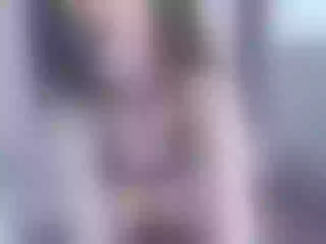 Live sex webcam photo for CarolineJames #254490950