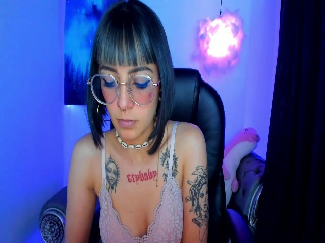 Live sex webcam photo for Angelsiinner #255363957