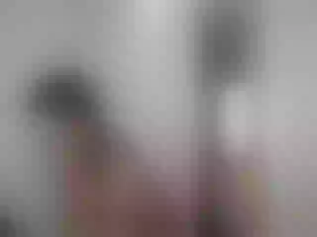 Live sex webcam photo for OnlyLou #260905536