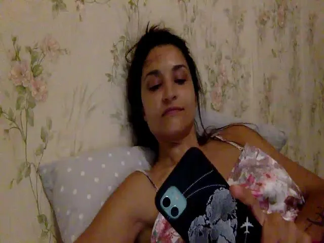 Live sex webcam photo for JolyBoss #253195553