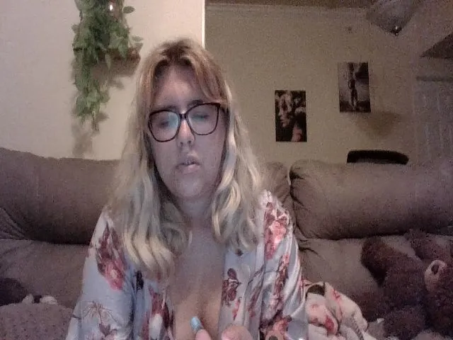 Live sex webcam photo for cozychristine #258433808