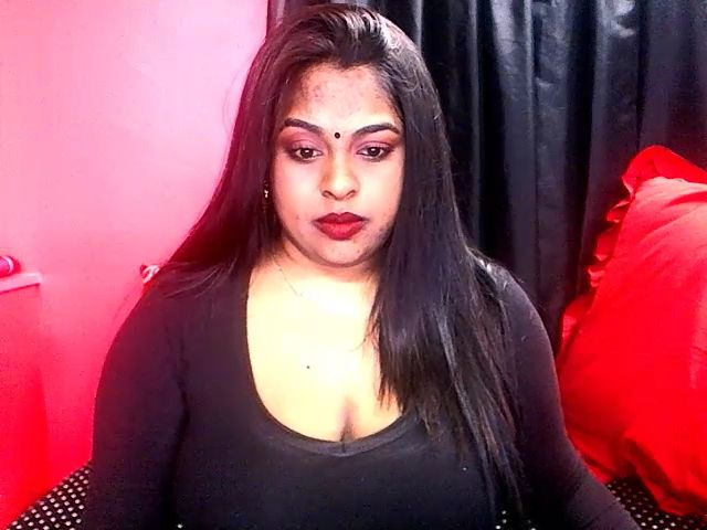 Live sex webcam photo for Indianstorm4u #260182492