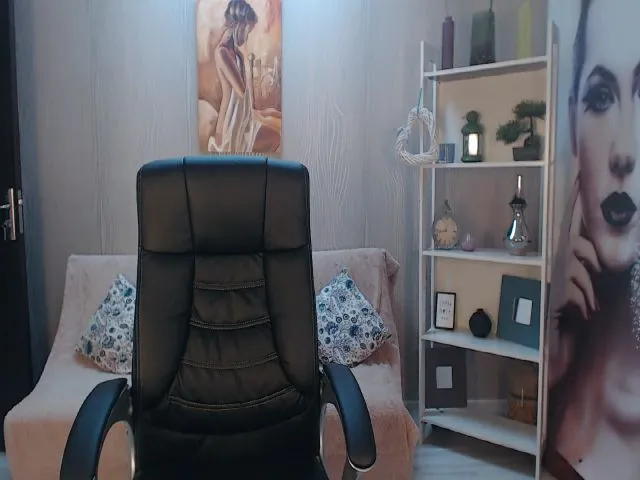 Live sex webcam photo for GoddesSophy #255859418