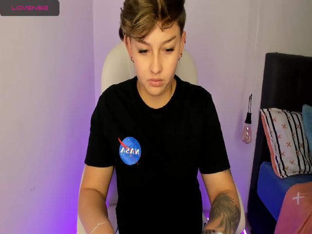 Live sex webcam photo for SalemJimenez #253697315