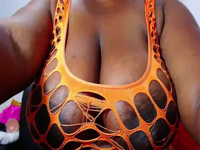 Live sex webcam photo for Irisbrownx #252666007