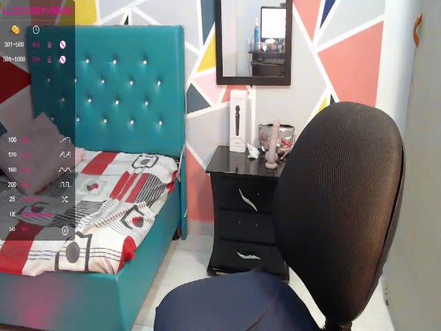 Live sex webcam photo for TATIANA_WD #287858882