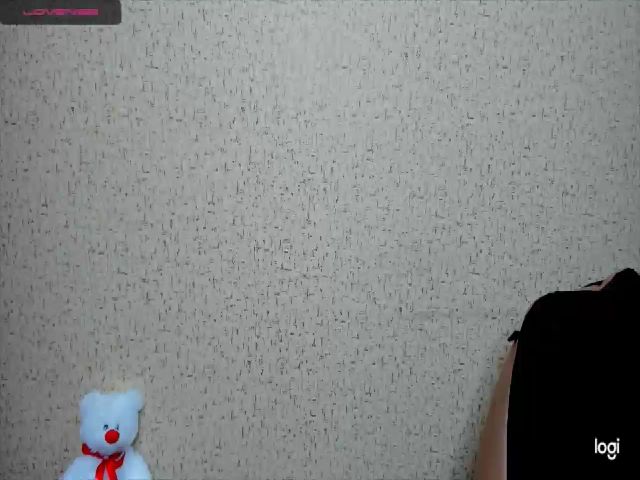 Live sex webcam photo for lilydavra #256216407