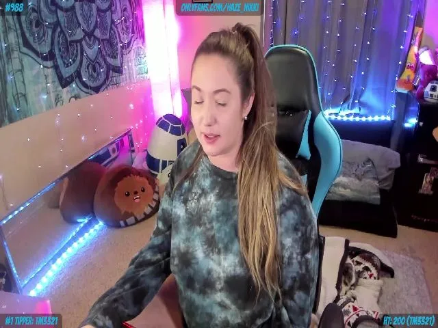 Live sex webcam photo for Nikki_Haze #258555570