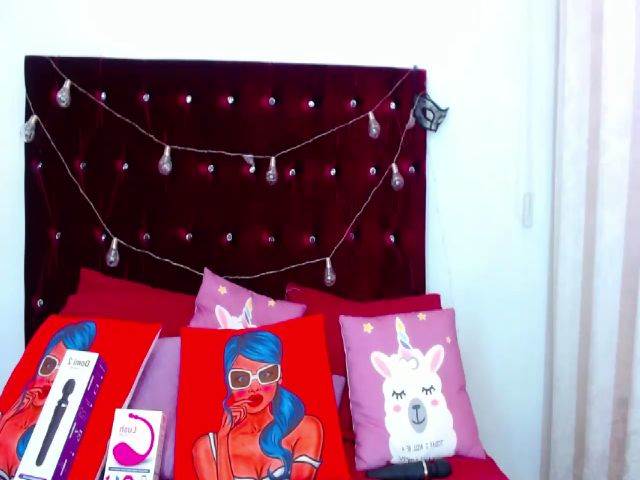 Live sex webcam photo for Lanna_Wolf #253613240