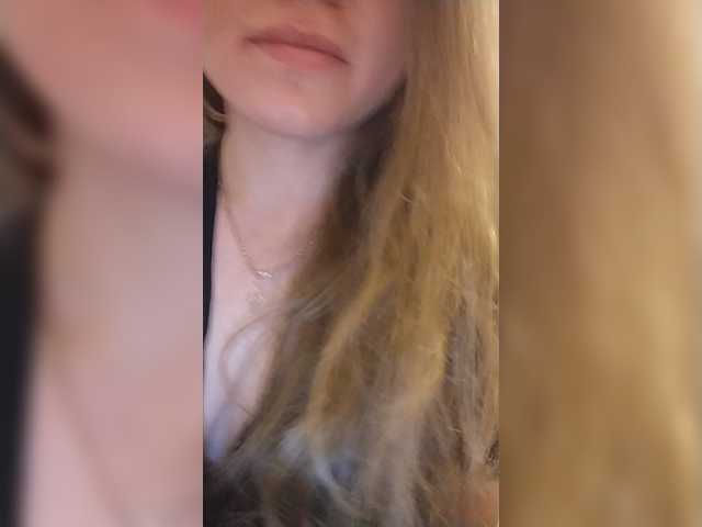 Live sex webcam photo for LareNK #241658996