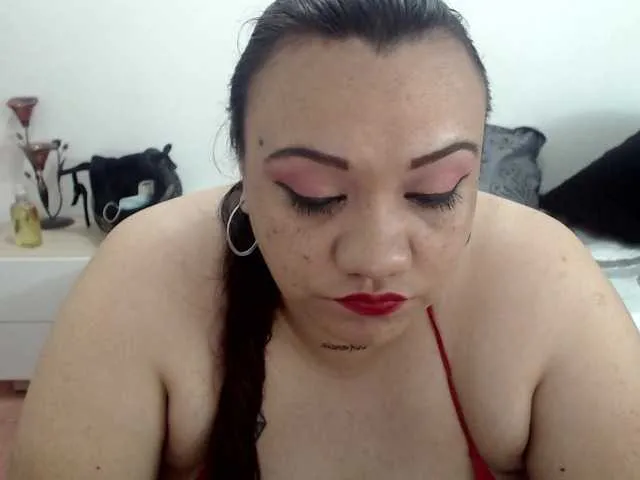 Live sex webcam photo for KimyStone #241222492