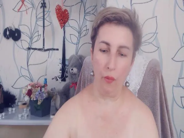 Live sex webcam photo for DepravedMadam #262047664