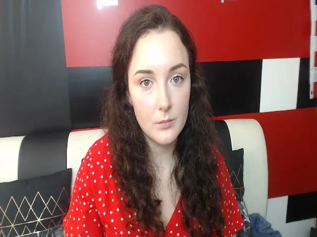 Live sex webcam photo for GloriaSparks #253409491