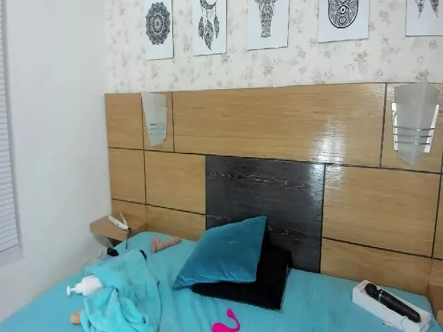 Live sex webcam photo for Kloemss #253514262