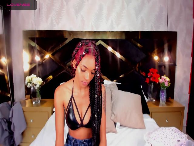 Live sex webcam photo for abbireyes #264272392