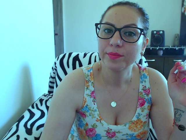 Live sex webcam photo for ellasolemn #246740486