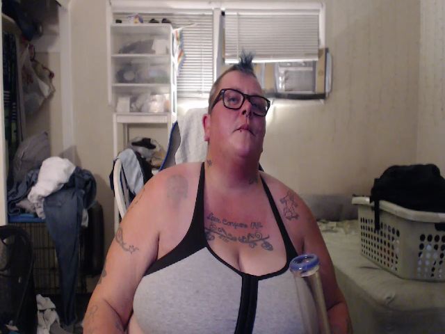 Live sex webcam photo for PunkChick420 #264814529