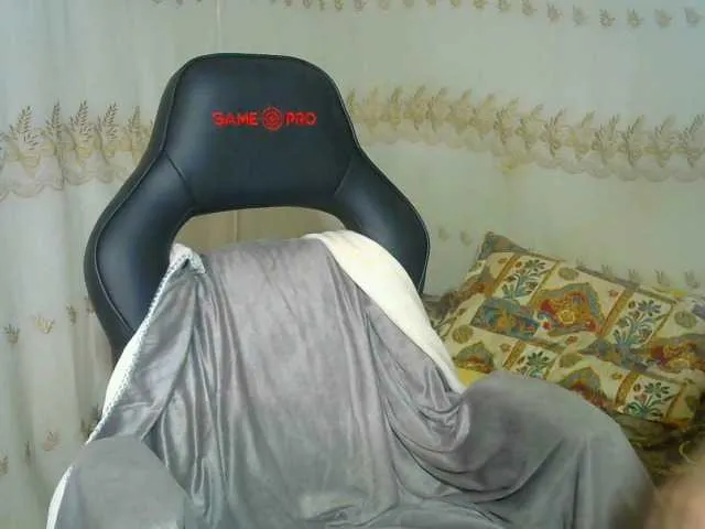 Live sex webcam photo for xxdaryaxx #241320826