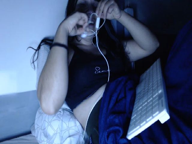 Live sex webcam photo for Joanne7 #259082532