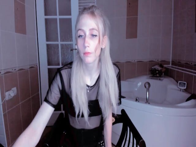 Live sex webcam photo for ScarletAmber #255516696