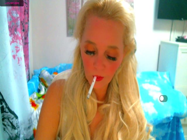 Live sex webcam photo for ChristiRoses #257122678