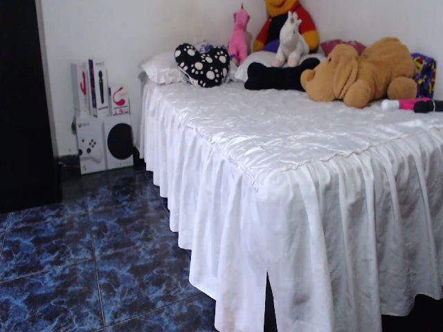 Live sex webcam photo for OnixxLee #264533263