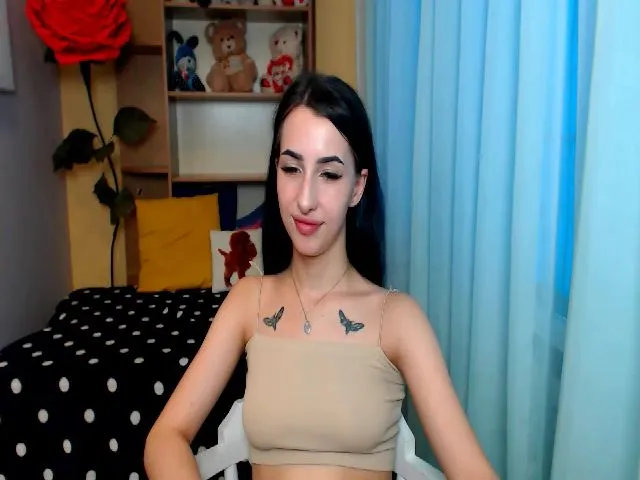 Live sex webcam photo for BruttieHot__ #252793836