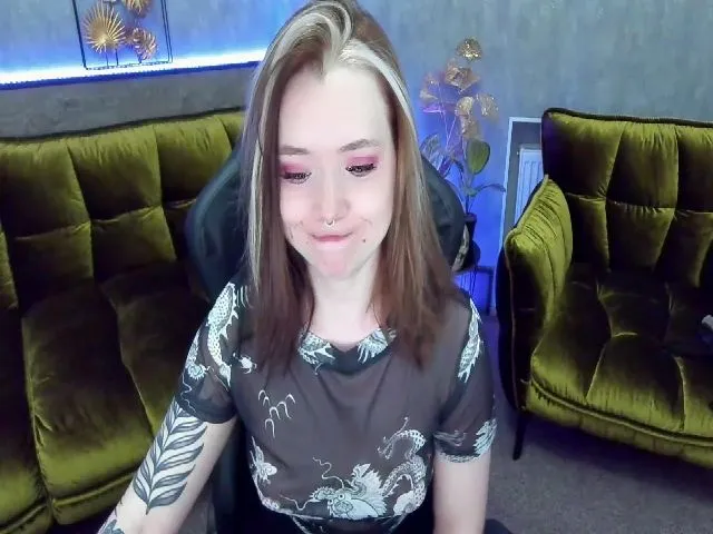 Live sex webcam photo for Helen_Mayer #256068173