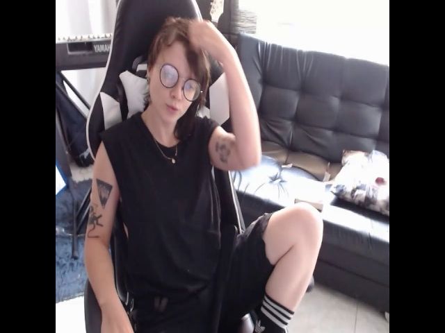 Live sex webcam photo for Arya_stark_ #265599416