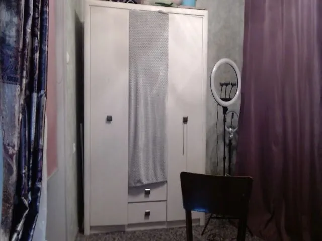 Live sex webcam photo for Lio_noy #252285667