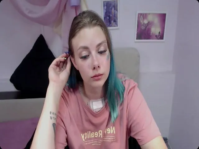 Live sex webcam photo for AprillSnow #260240477