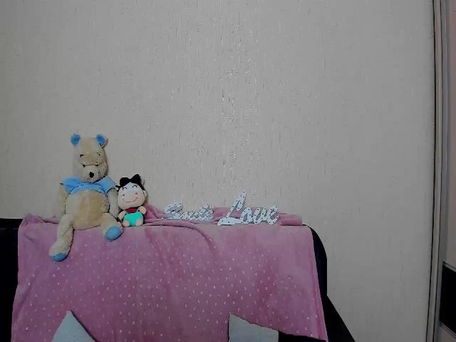 Live sex webcam photo for MissDiaa #262562507