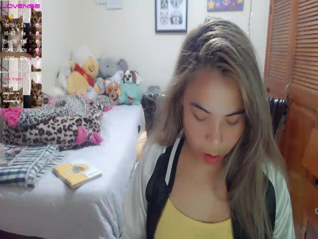 Live sex webcam photo for Meganhill_ #252680220