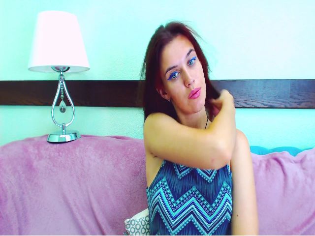 Live sex webcam photo for BlueAbelle #263881669