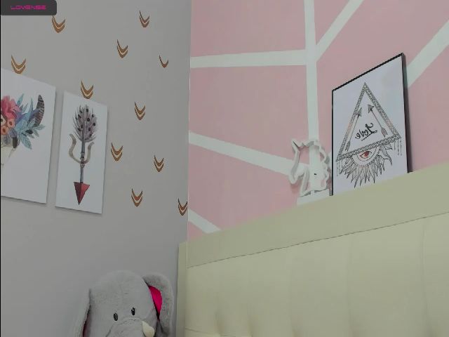 Live sex webcam photo for Gianna__jun #260793606