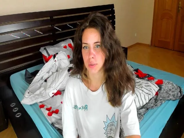 Live sex webcam photo for HildaBoom_77 #256403535