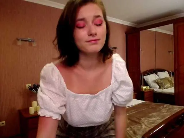 Live sex webcam photo for BurningHearte #250277094