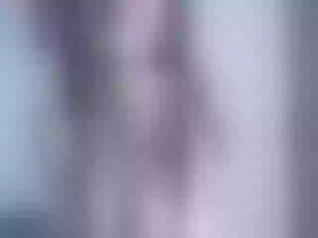 Live sex webcam photo for CarolineJames #262178032