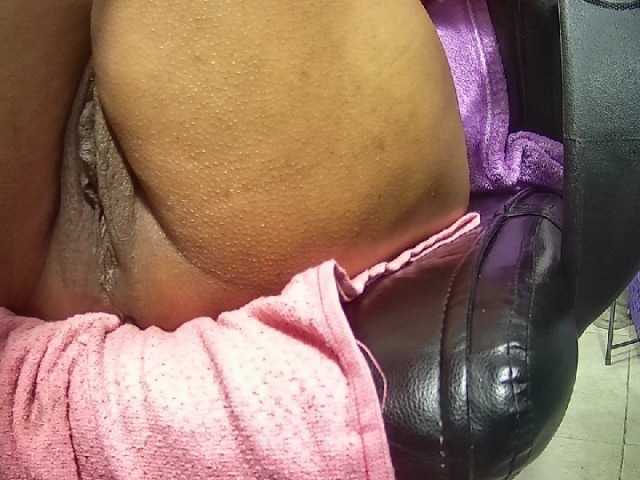 Live sex webcam photo for sarah-hot #241247001