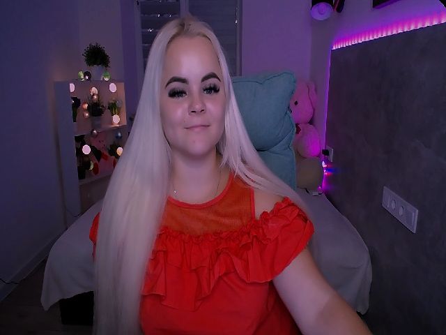 Live sex webcam photo for Jenni__fer #258378849