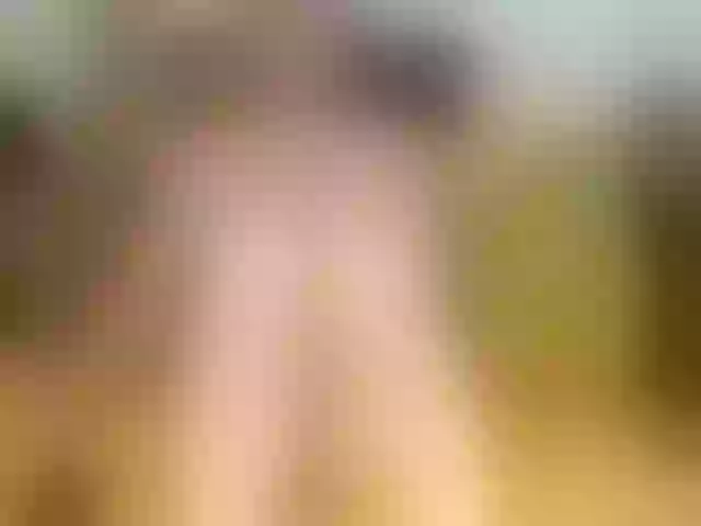 Live sex webcam photo for Luiziana111 #241415696