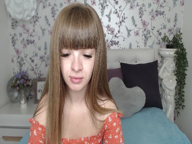 Live sex webcam photo for Ssexy_Kitty #253465974