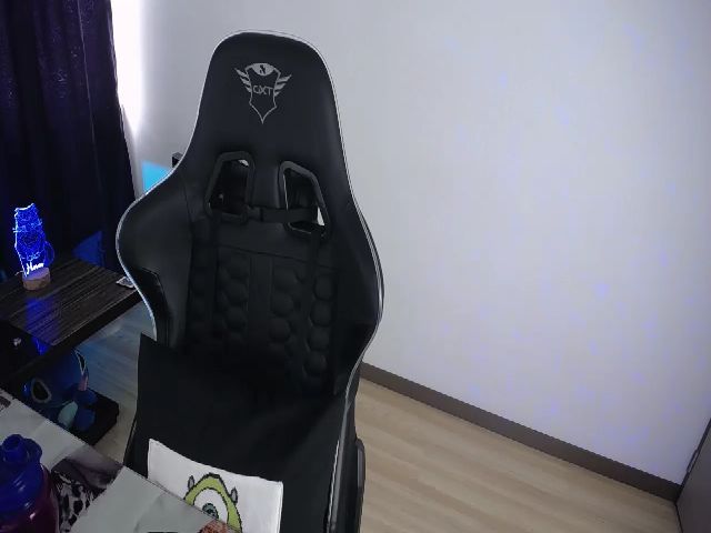 Live sex webcam photo for BiancaMiller #257555989