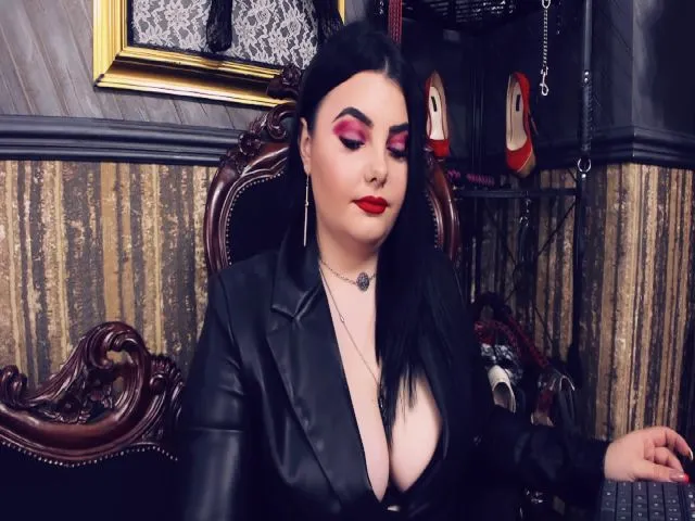 Live sex webcam photo for MelissaGlow #255047083